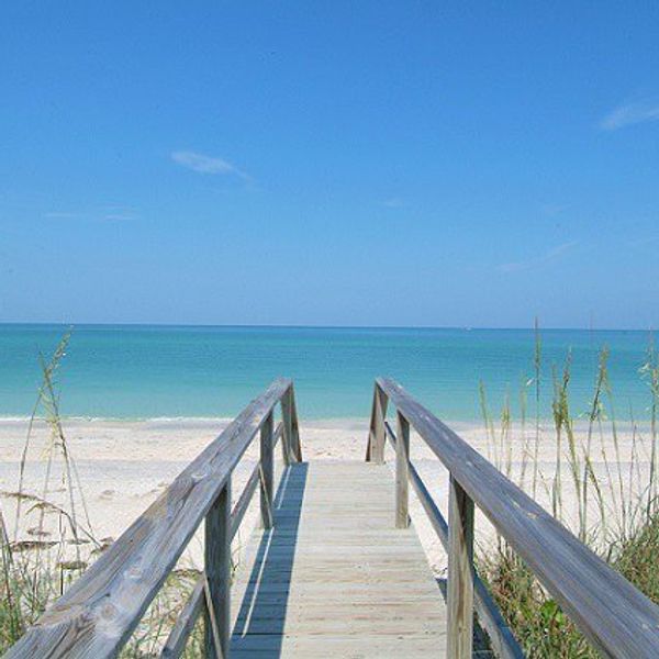 A Summer Bucket List For College Students