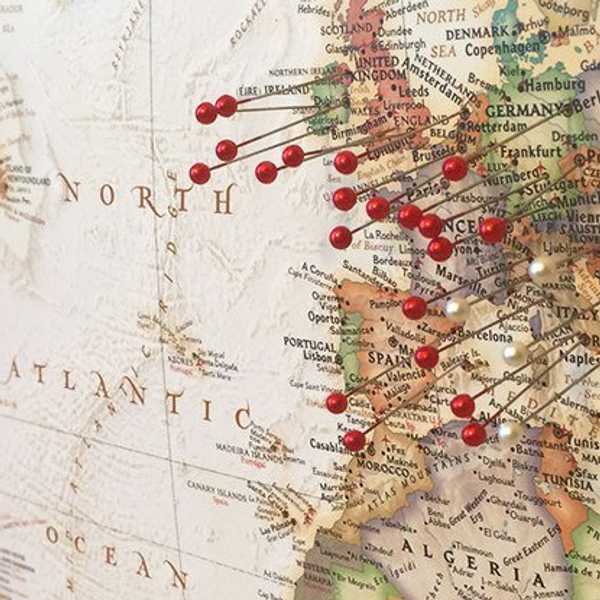 The 10 Stages Of Watching Your Best Friends Study Abroad