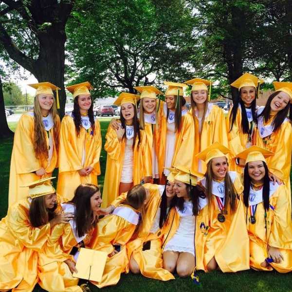 Why Your High School Best Friends Will Always Be Your "Day Ones"