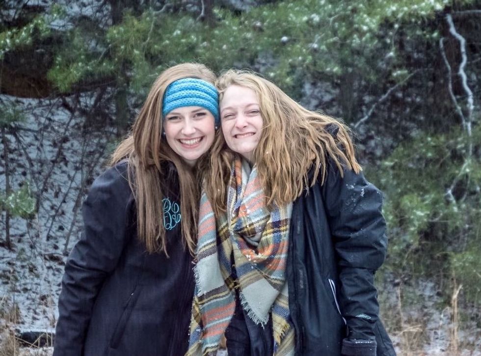 8 Tips For Living With A Roommate Freshman Year