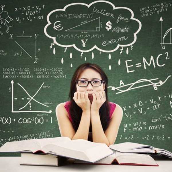 14 Thoughts Every Student Has During Midterm Season
