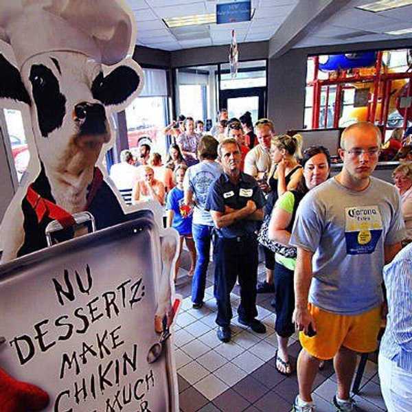 Chick-fil-A Offers Up Free Ice Cream For A Phone-less Meal