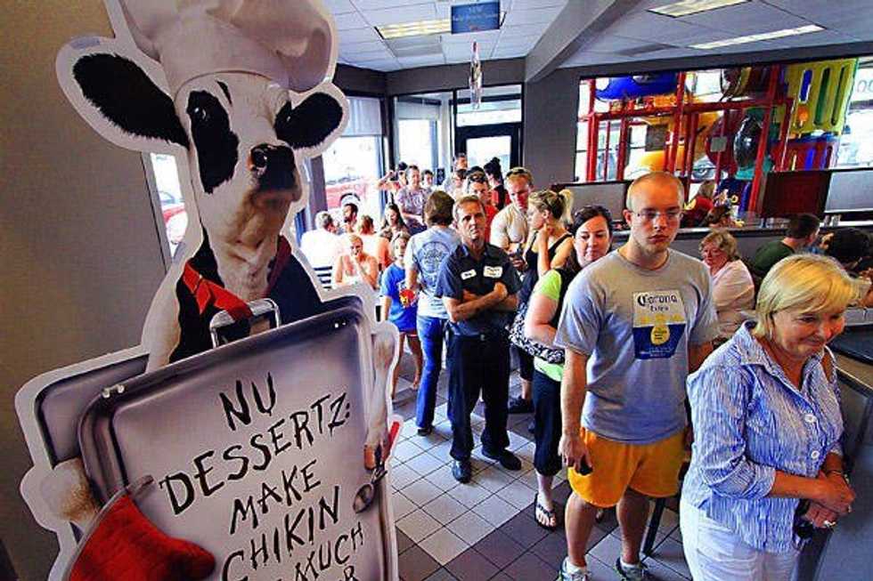 Chick-fil-A Offers Up Free Ice Cream For A Phone-less Meal