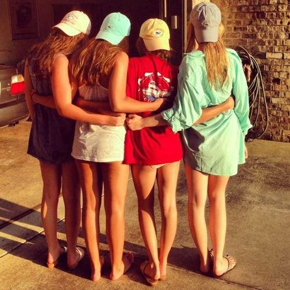 14 Things Girls Do In College