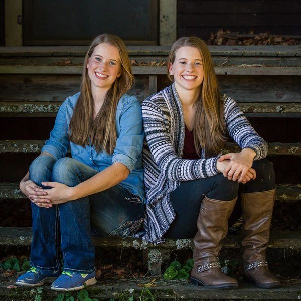 The Pros And Cons Of Being A Twin