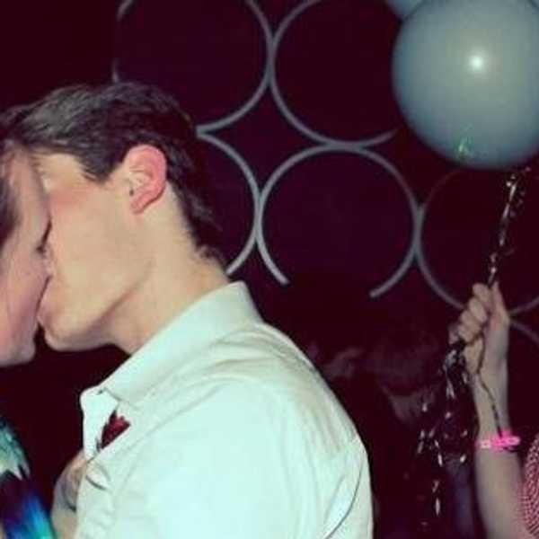 12 Signs You're The Official Third Wheel