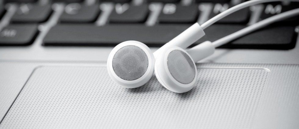 Top 9 Comedy Podcasts