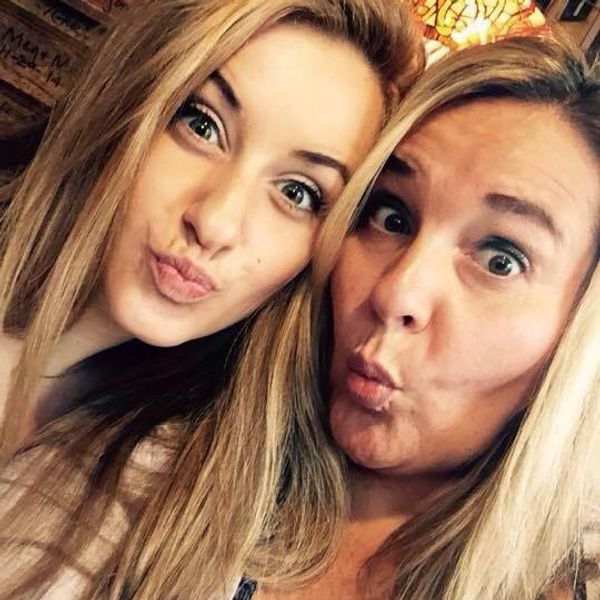 Why Your Mom Will Become Your Best Friend In College