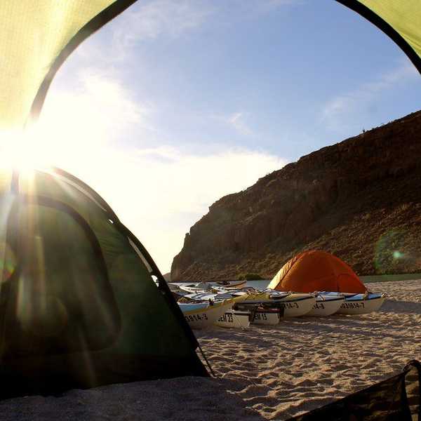 11 Reasons To Camp Out On An Uninhabited Island