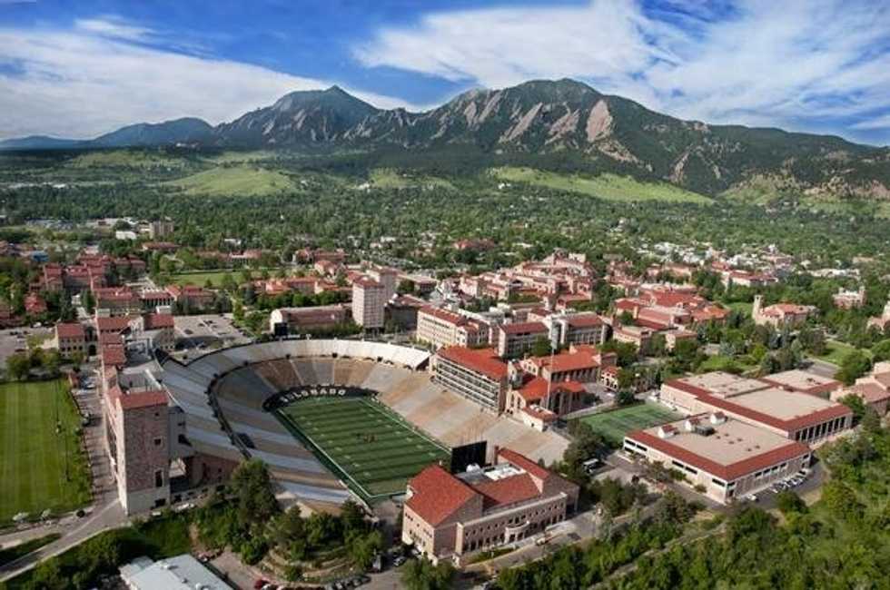 What It's Like To Go To College In Your Hometown
