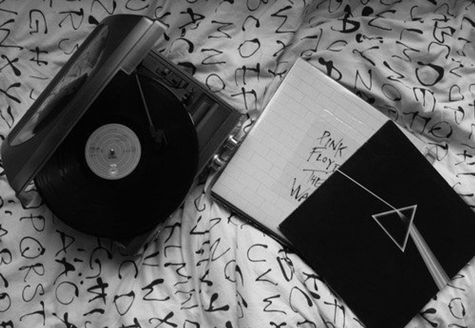 10 Movie Soundtracks to Improve Your Studying