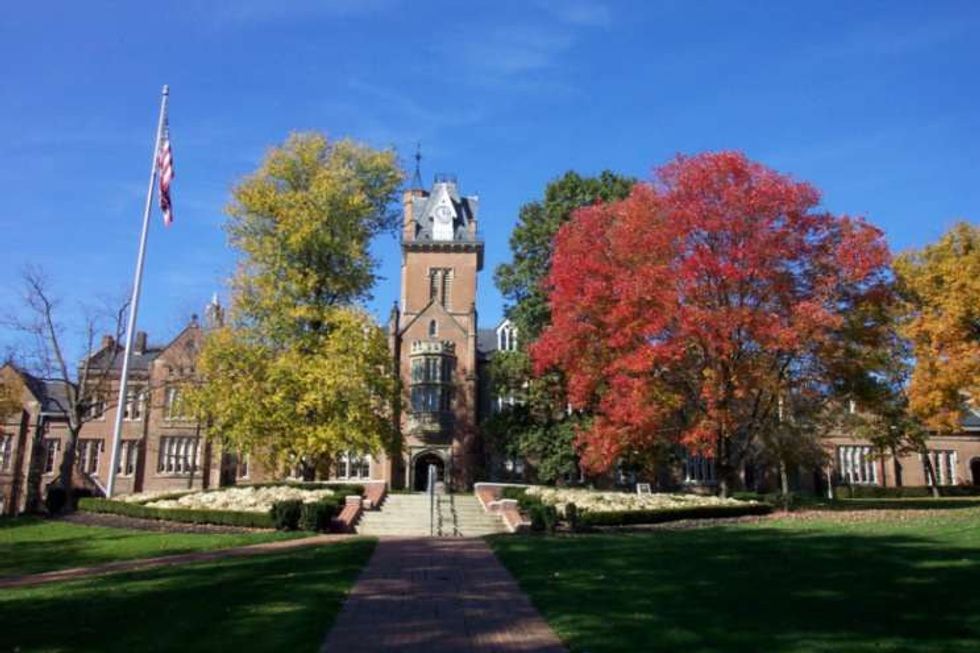 10 Things You Should Know About Your Senior Year Of College