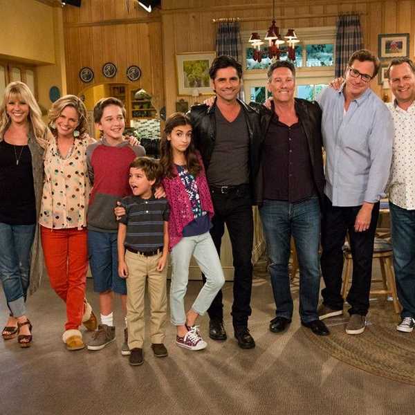 'Fuller House': A Great Mix Of The Old And The New