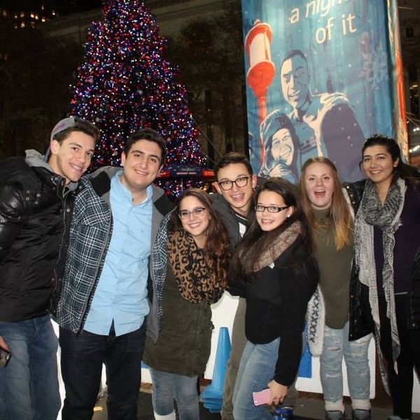 Make Sure To Make Friends In College