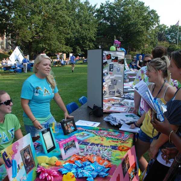 7 Reasons To Get Involved In College