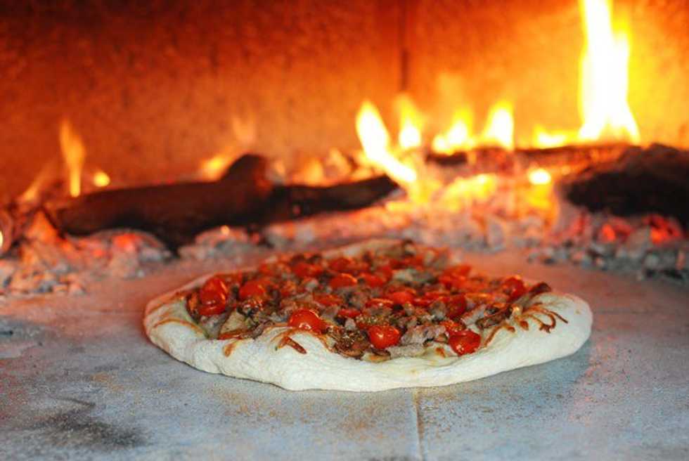 7 Signs You Worked At A Pizzeria