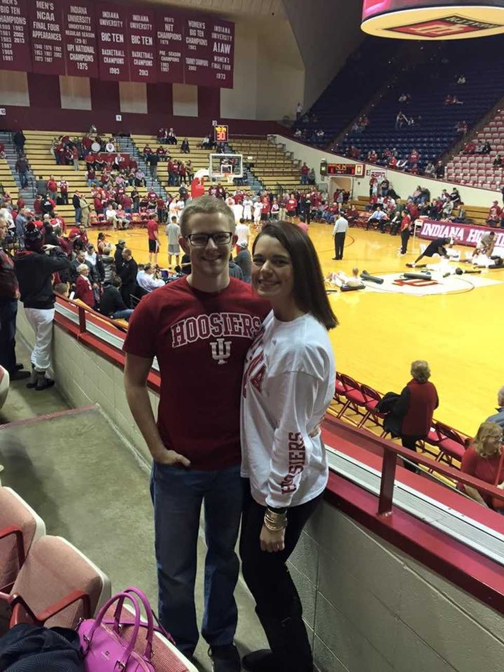 7 Struggles Of Having A Long-Distance Relationship With Your Favorite Team