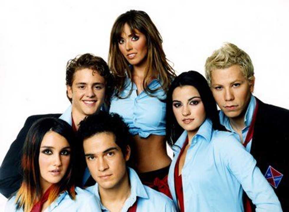 18 Signs You Grew Up in a Hispanic Household