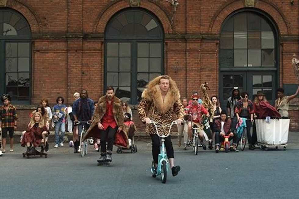 8 Confessions Of A Thrift Shopaholic