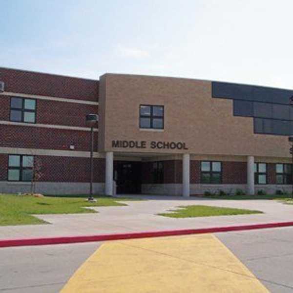 8 Signs You Were In Middle School Before 2013