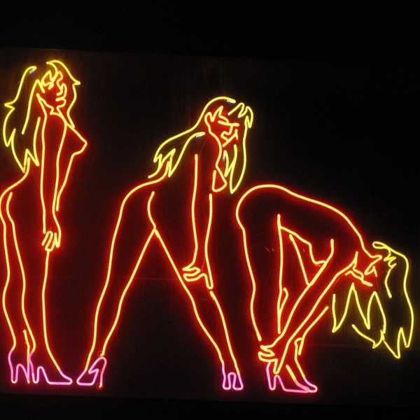 What You Need To Know About Strip Clubs