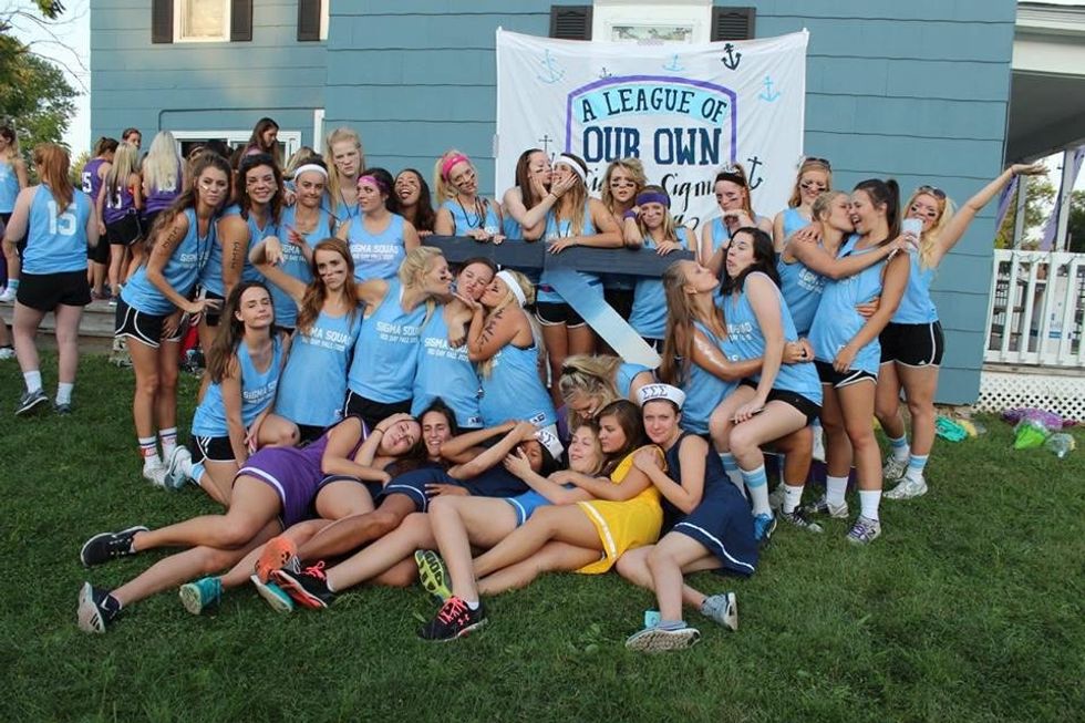 Being Single In College Is OKAY!