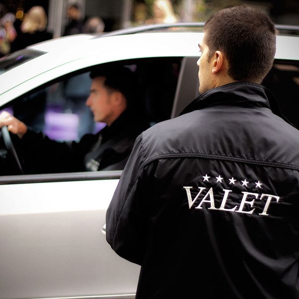 How To Properly Use A Valet Service