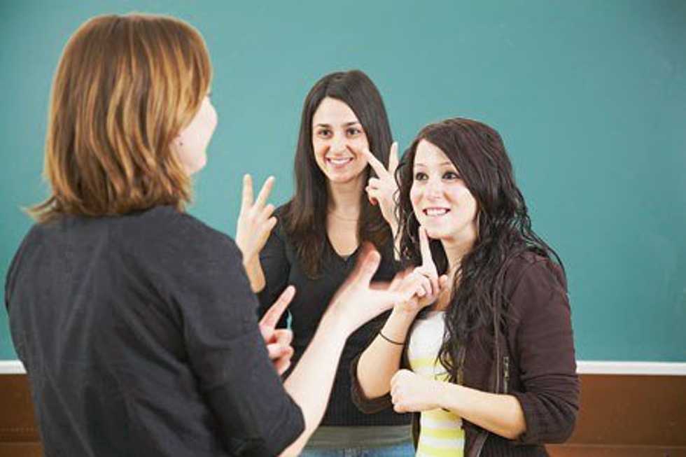 10 Reasons Everyone Should Learn ASL