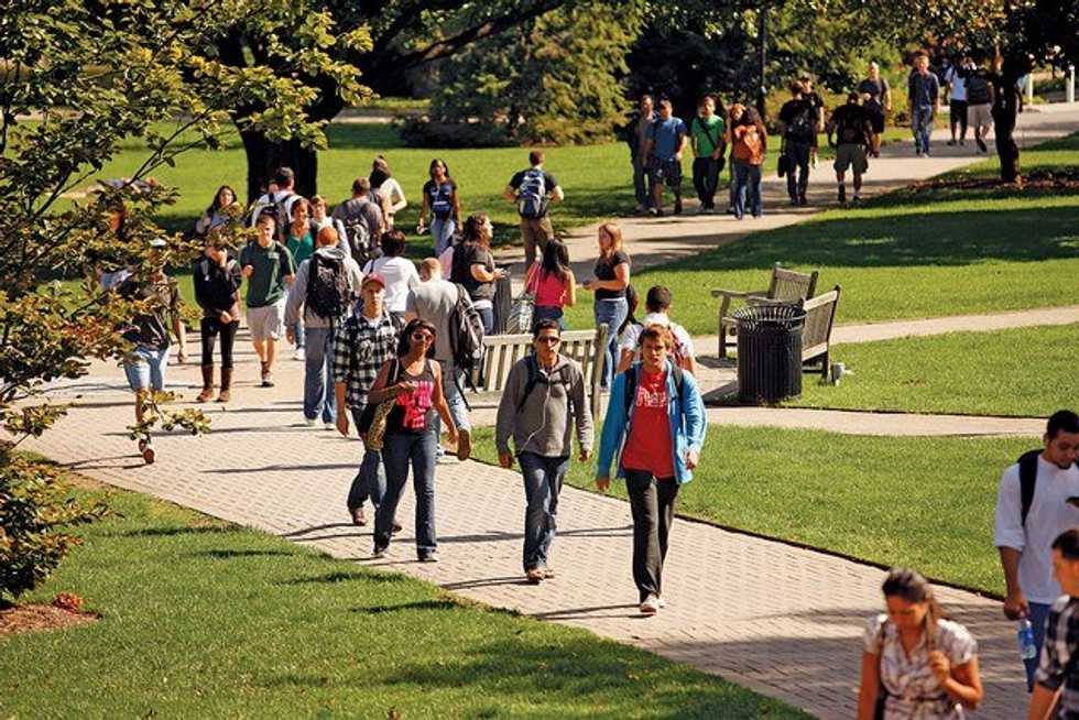 51 Things You Think While Walking To Class