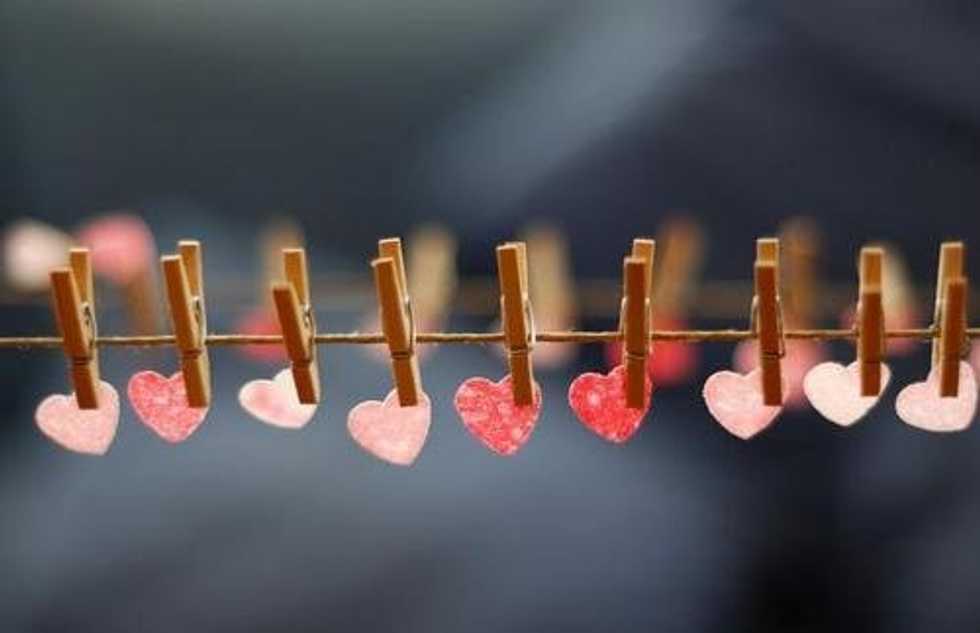 A Single Girl’s 12-Step Guide To Surviving Valentine's Day