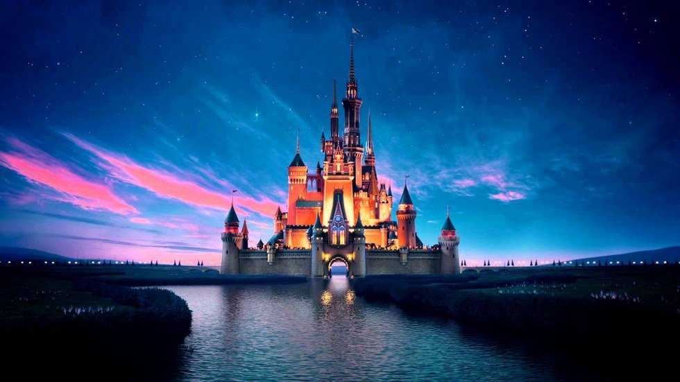 15 Signs Of A Disney Fanatic