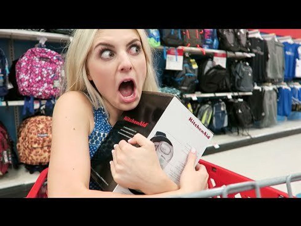 22 Things You Can Count On If You Bring A Girl To Target