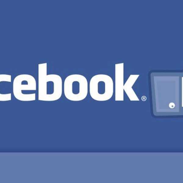 13 Thoughts You Have While Scrolling Through Facebook