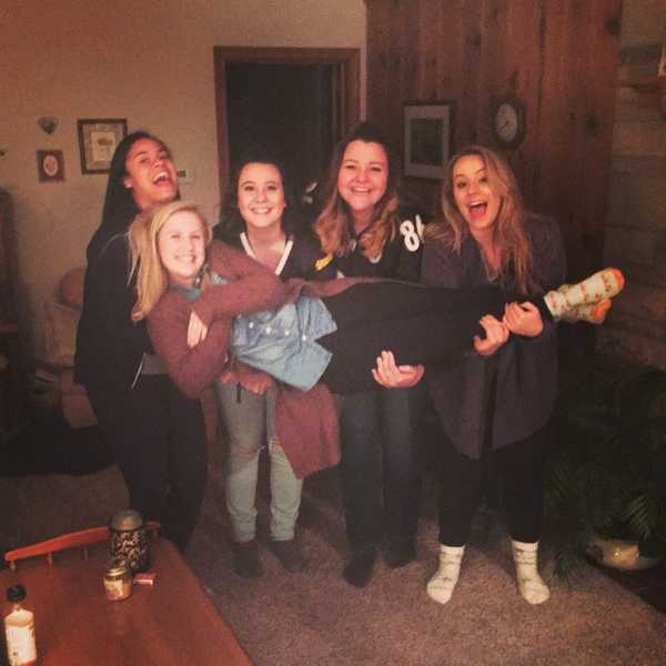 Five Reasons Why College Friends Make School Feel Like Home