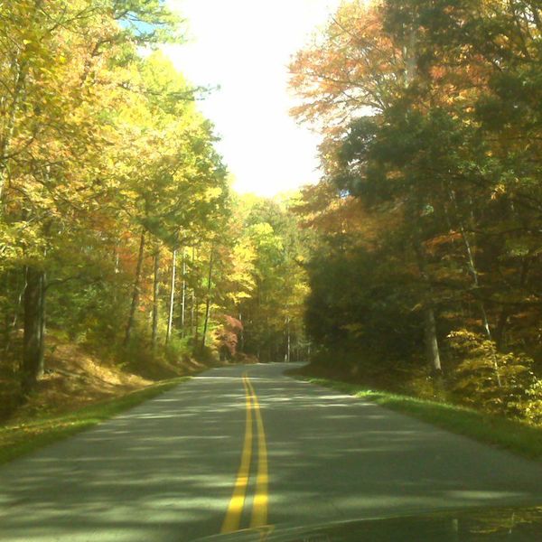 The Formula For The Perfect Road Trip Playlist