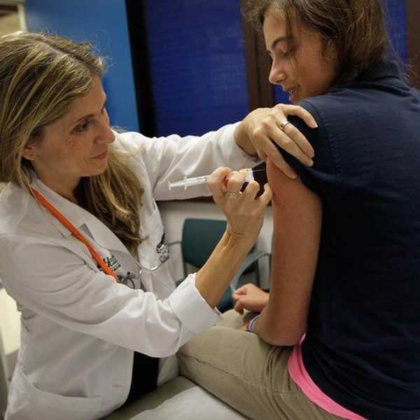 Not Enough Doctors Strongly Recommend The HPV Vaccine