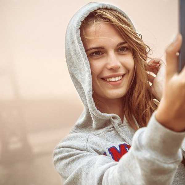 Selfies And Self-Esteem
