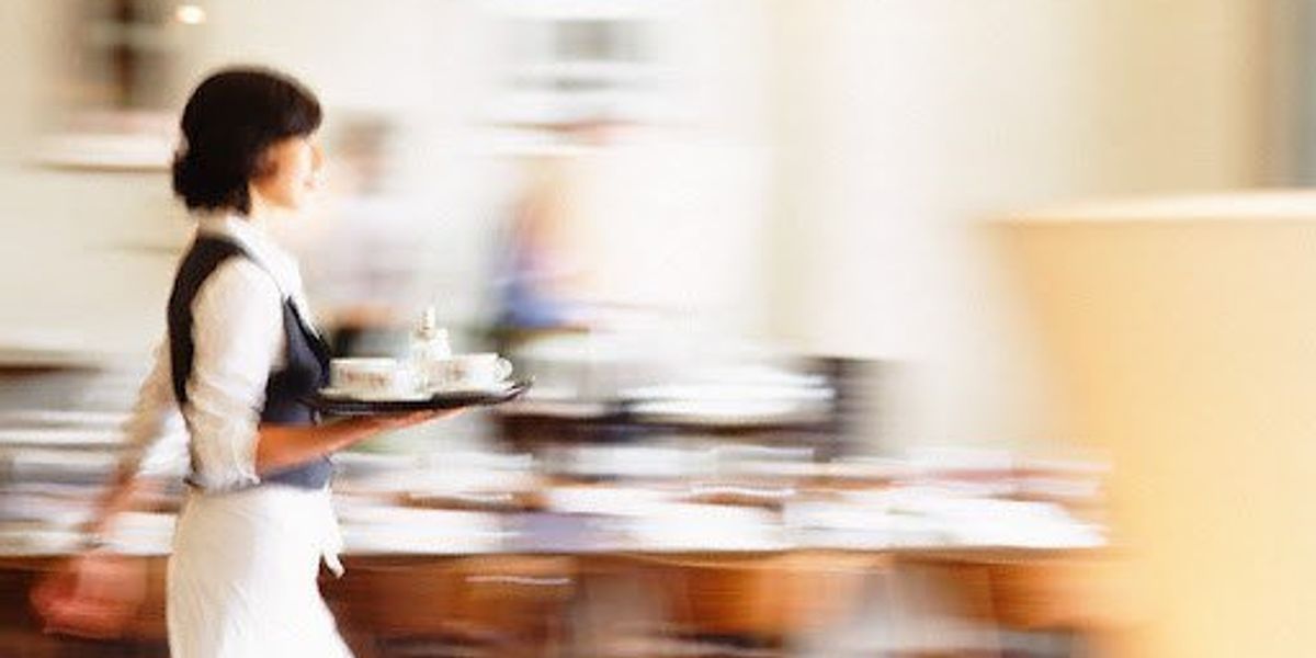 Waitressing Expectations Why Waitressing Is The Best (And Worst) Job In College | The Odyssey Online