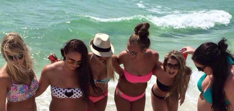9 Stages Of Preparing For Spring Break