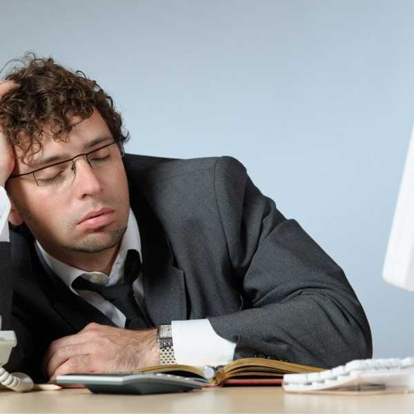 12 Struggles Of Being Someone Who Is Naturally Tired