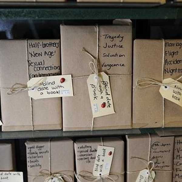 Elizabeth's Bookshop: Don't Judge A Book By Its Cover