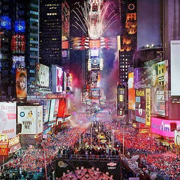 30 Realistic New Year's Resolutions