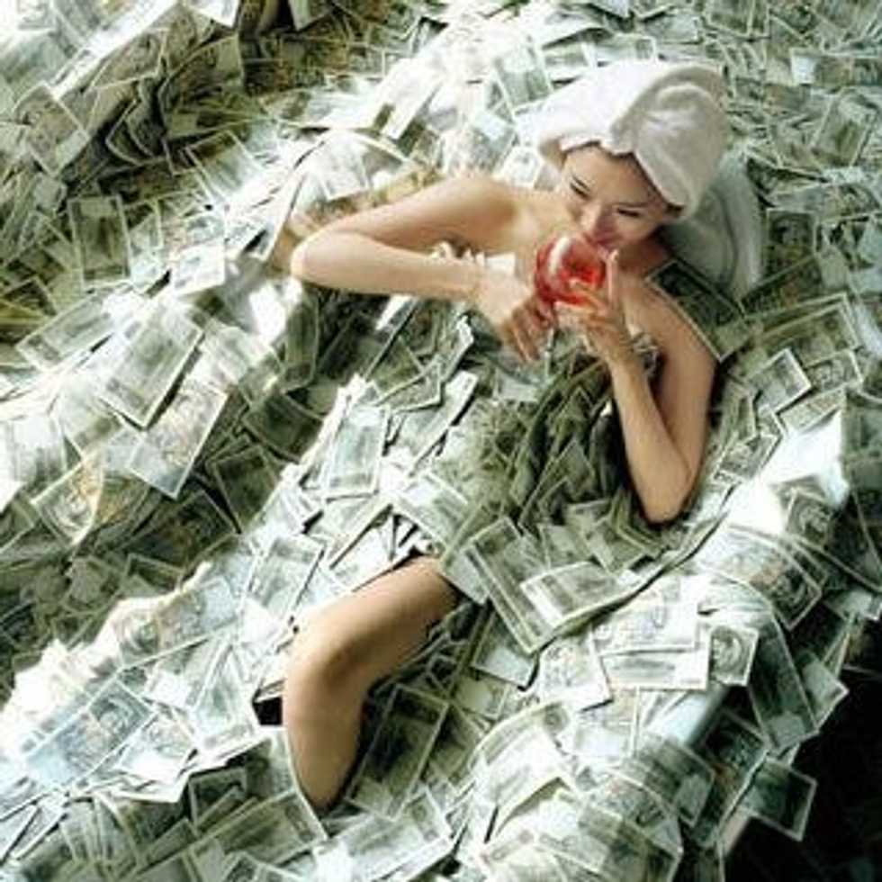 10 Guilty Pleasures I'd Splurge On If I Won The Powerball