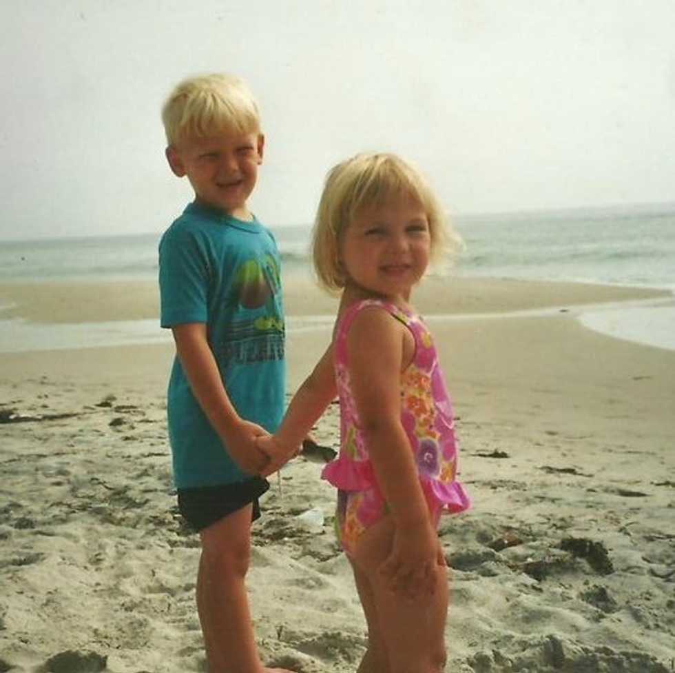Why You're Closer To Your Siblings When They Move Out