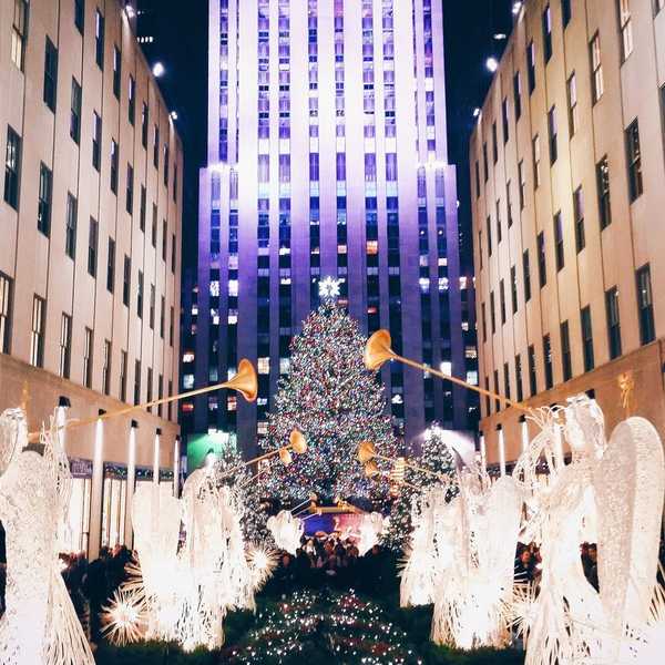 It's Christmastime In The City