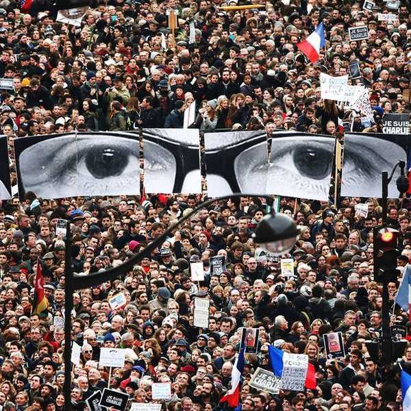 13 Powerful Photos of 2015