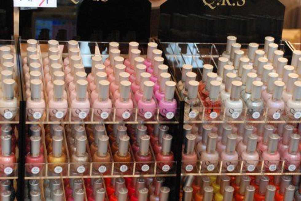 Trendy Nail Polish Colors To Try This Winter Season