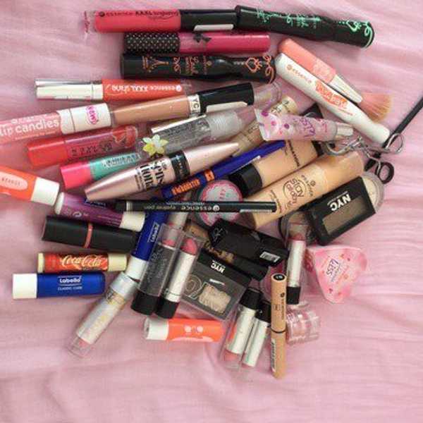 15 Drugstore Makeup Essentials For Ballers On A Budget