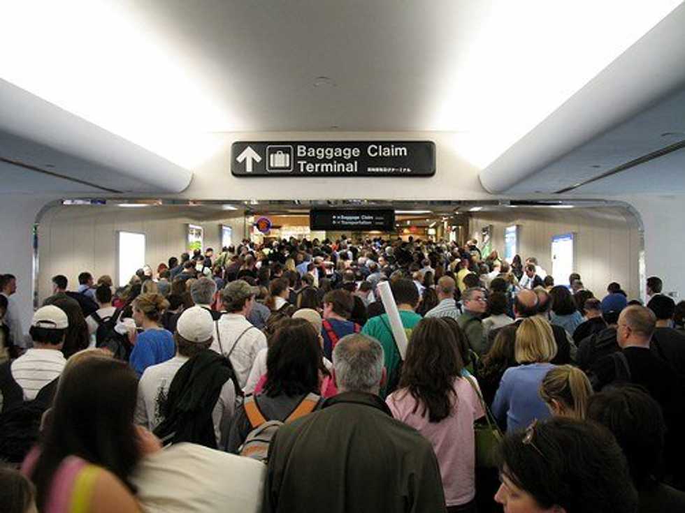 The Types of People You Encounter in an Airport Around the Holidays