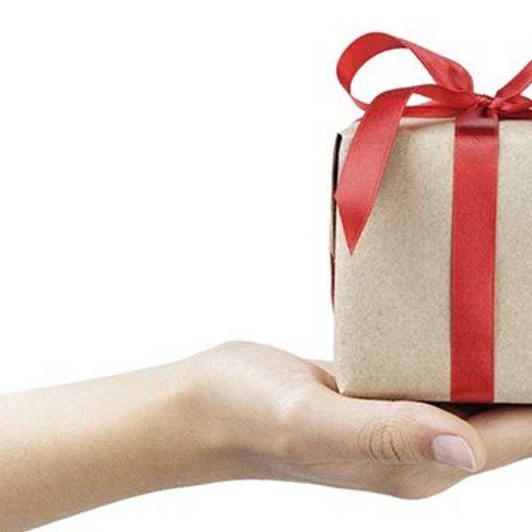 10 Holiday Gifts For The English Major In Your Life